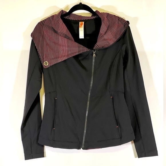Lucy • Hatha Flow Asymmetric Zip Up /Cowl Neck Jacket S - Picture 1 of 7